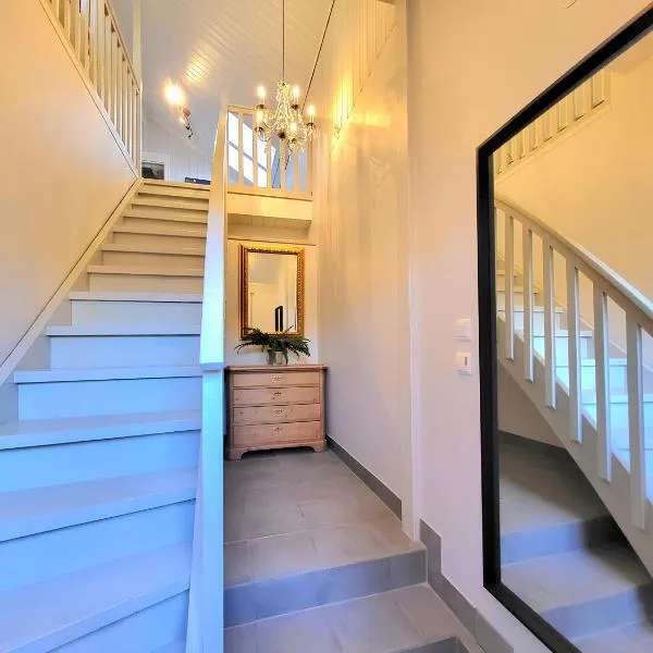 Mercury House, Cathedral View ! Free Parking !, hotel in Trondheim