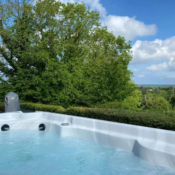 Carrick Beg Self Catering Holiday Accommodation with Hot Tub, hotel din Sulby