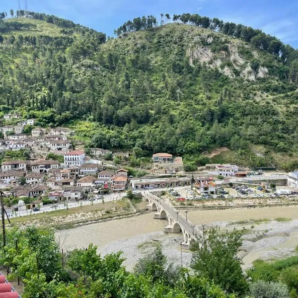 Vila Luen, ξενοδοχείο σε Berat