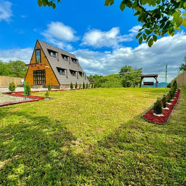 Cabana Galaxy A Frame by Cabanele Galaxy, ξενοδοχείο σε Cucuteni