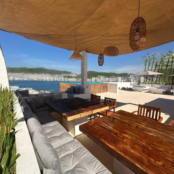LUXO Casa en Acapulco Zona Brisas Guitarrón con vistas espectaculares y 2 albercas, hotel in Acapulco