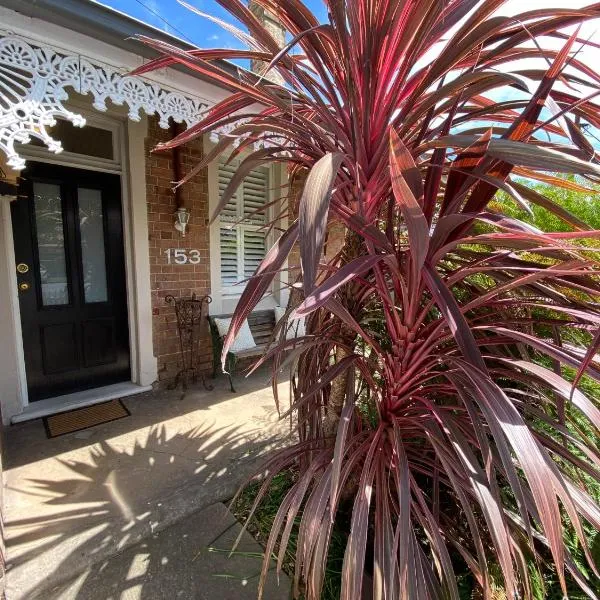 The Edward Townhouse 153 - Tastefully Styled, viešbutis mieste Orindžas