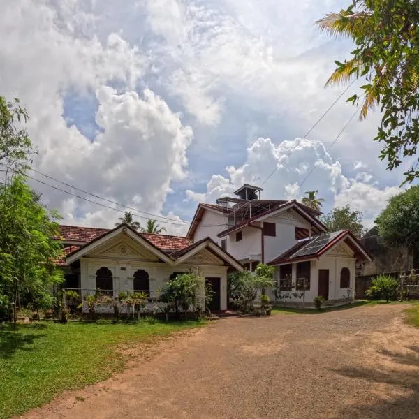 SurfBayVilla, hotel in Dickwella