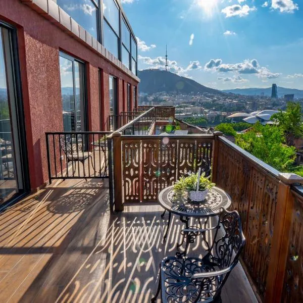 Iris Hotel, hotel in Tbilisi City