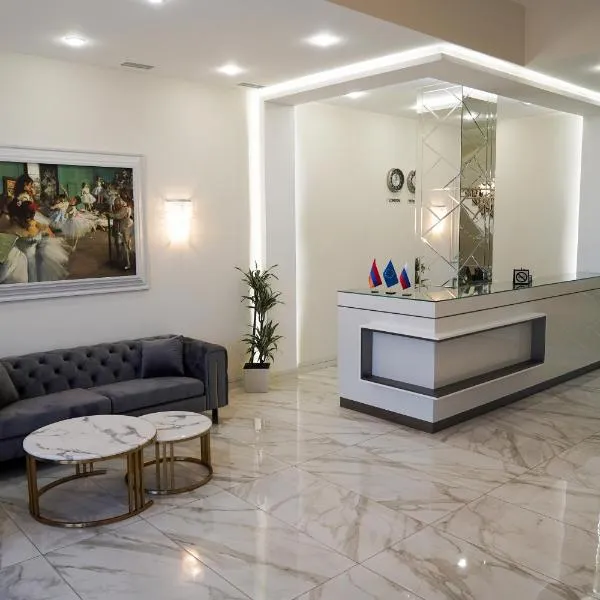 Igit Plaza Hotel, hotel in Gjoemri