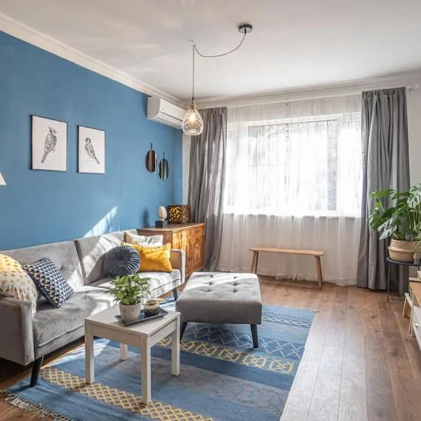 Cozy Apartment Overlooking The Park, ξενοδοχείο στη Σόφια