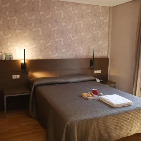 Hostal 4C Cuatro Caminos, ξενοδοχείο στη Μαδρίτη