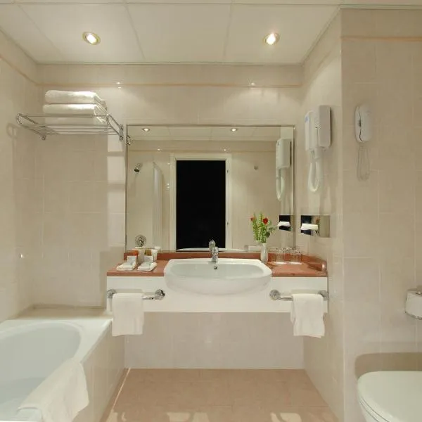 L'Amitié Hôtel N'Djamena, hotel in Chankrous