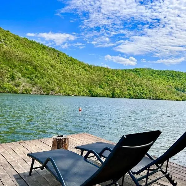 CabAna Ana - Golful Bahna, hotel v destinácii Orşova