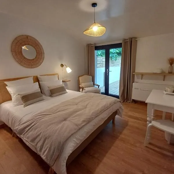 Izeien Azpian, отель в городе Арканг