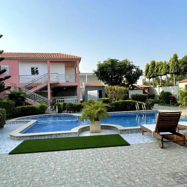 Residencial Ru-B, hotel in Luanda