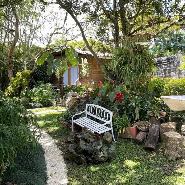 Hotel Casa Madero, ξενοδοχείο σε Ενβιγάδο