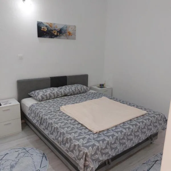 Rooms By the way M17, отель в городе Vrapčići