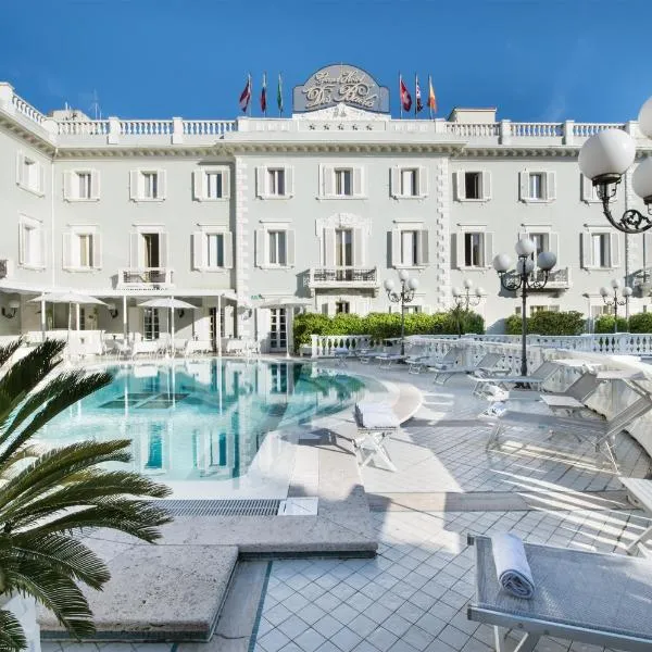 Grand Hotel Des Bains, ξενοδοχείο στο Ριτσιόνε