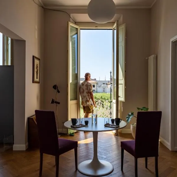 Acquaviva Apartments, hotel v destinaci Livorno