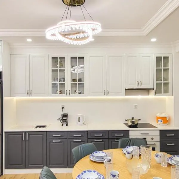 Mogul Tower Apartment, UB center, hotel in Ulaanbaatar