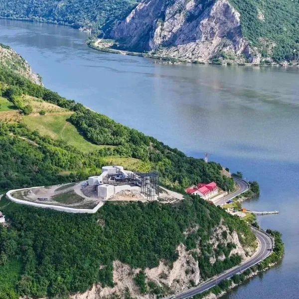 Casa Ștefania, hotel in Coronini