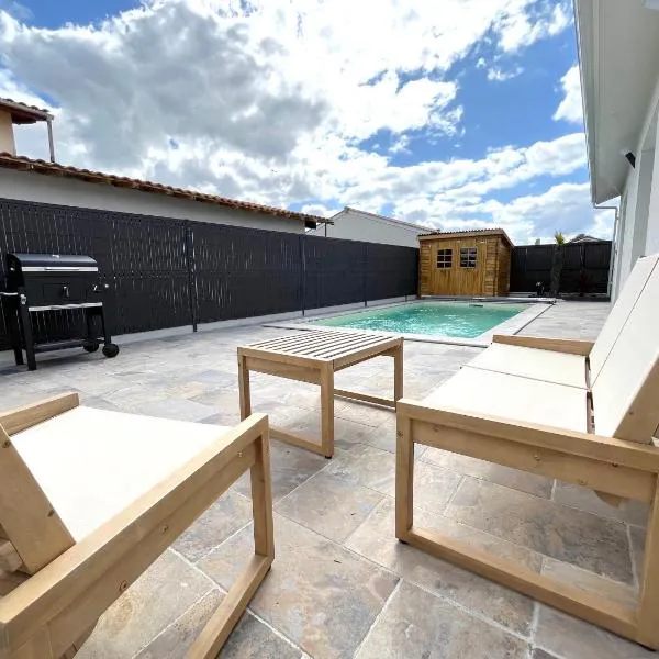 Maison Chez les 4 M, Hotel in Lamarque