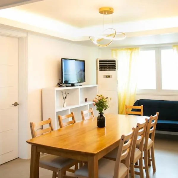 R House, hotel di Seoul