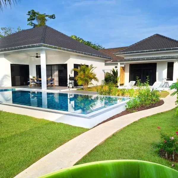 Villa et Bungalow Baan Joan Khao Lak, hotel v destinaci Khao Lak