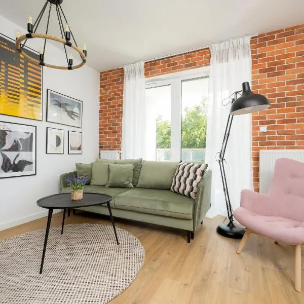 Komfortowy Apartament dla 4 osób z Parkingiem by Noclegi Renters, hotel in Warschau