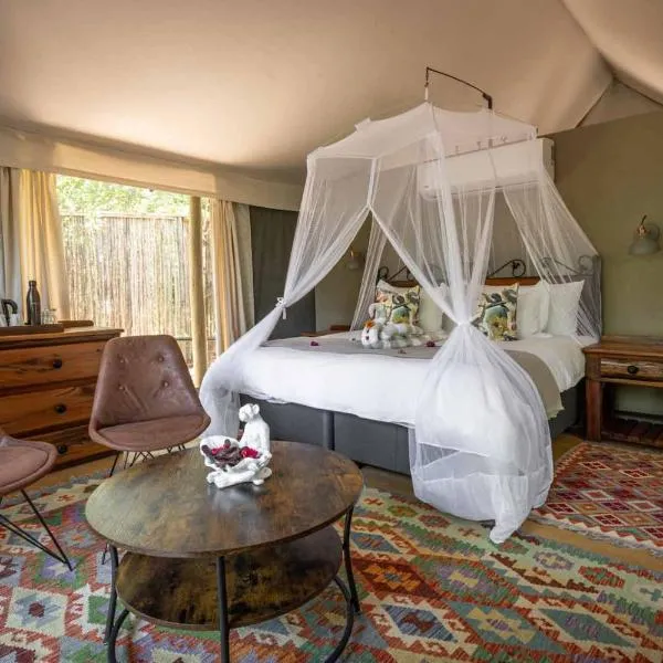 Umkumbe Bush Lodge - Luxury Tented Camp, hotel in Sabi Sand Game Reserve