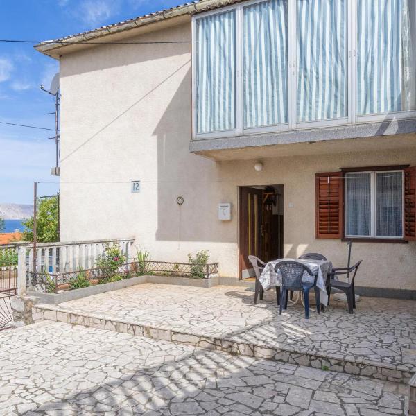 Cozy Apartment In Senj With Wifi