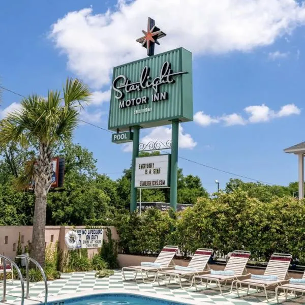 The Starlight Motor Inn, hotel in Charleston