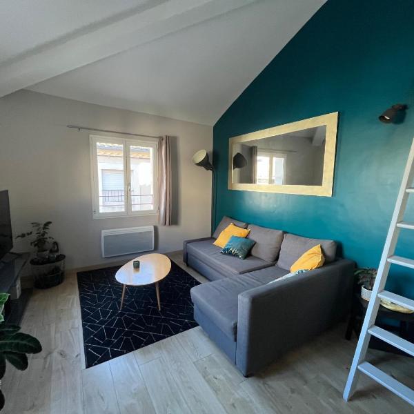 Charme intra-muros, P2 de 50m² + parking gratuit