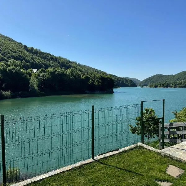 Doftana Lake House: Teşila şehrinde bir otel