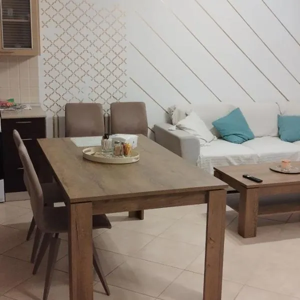 V2 LUX Apartment, hotel di Alexandroúpolis