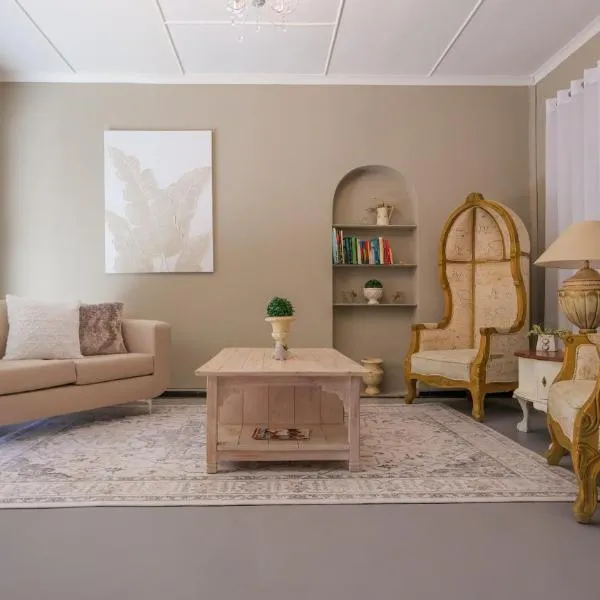 Stay at Percy Self Catering House – hotel w mieście Nelspruit