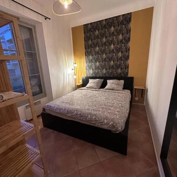 Villarey Home - central apartment in Menton, hotel v Mentonu
