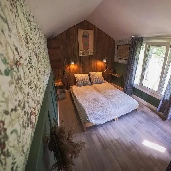Kārkliņi Tiny House & private campsite, hotel en Cēsis