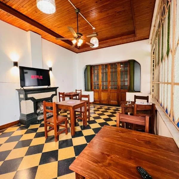 HOSTEL COLIVING STUDIO JUNIN, hotel en Junín