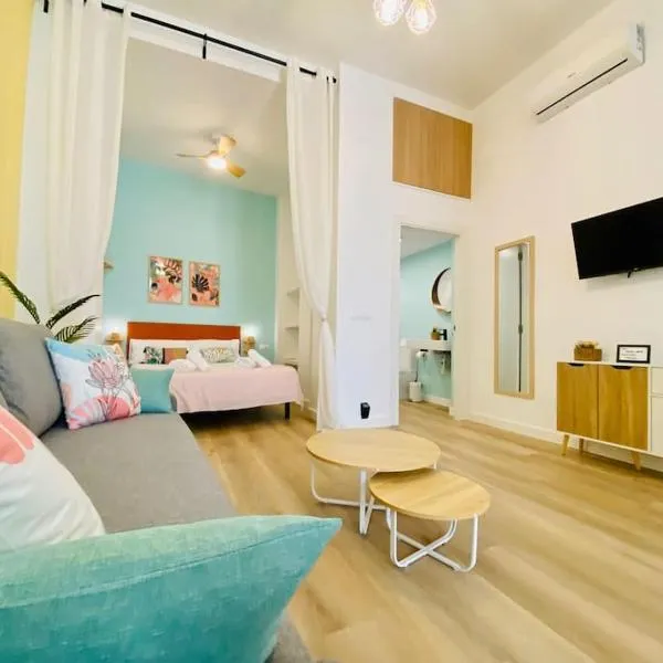 Beautiful and Charming Loft in Russafa SOHO，位于瓦伦西亚的酒店