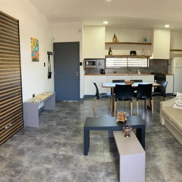Departamento Del Este、Trinidadのホテル