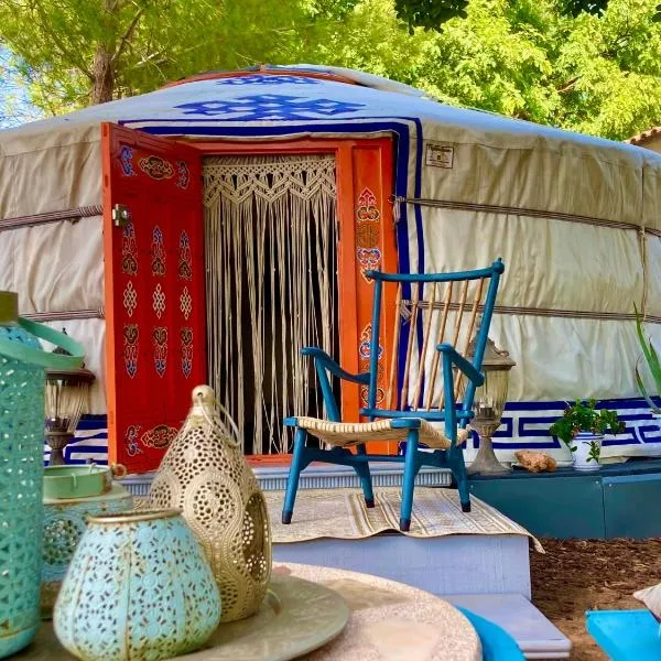 Yurta Arco Iris, ξενοδοχείο σε Riba-Roja De Turia