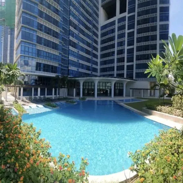 2BR at the FORT BGC near Malls, Restaurants & Shops, hotel in Manila