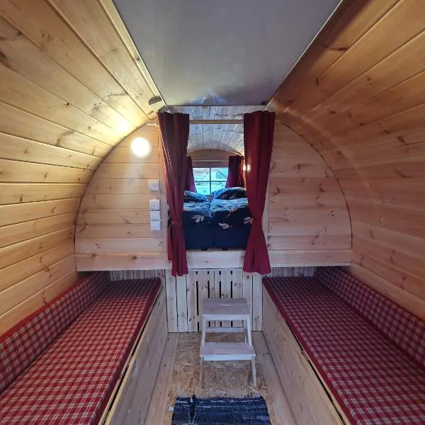 Clamping Schlaffässer im Ferienpark Wolfsschlucht Prüm Eifel, hotel in Prüm