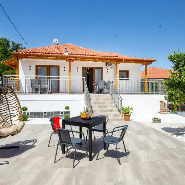 Maison Centrale, hotel in Limenaria