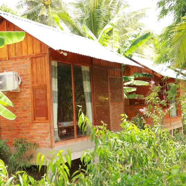 Homestay Nhà Của Gió, hôtel à Cái Răng