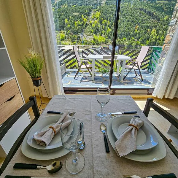 Genciana, views to the mountains HUT 5248, hotel v destinaci El Tarter