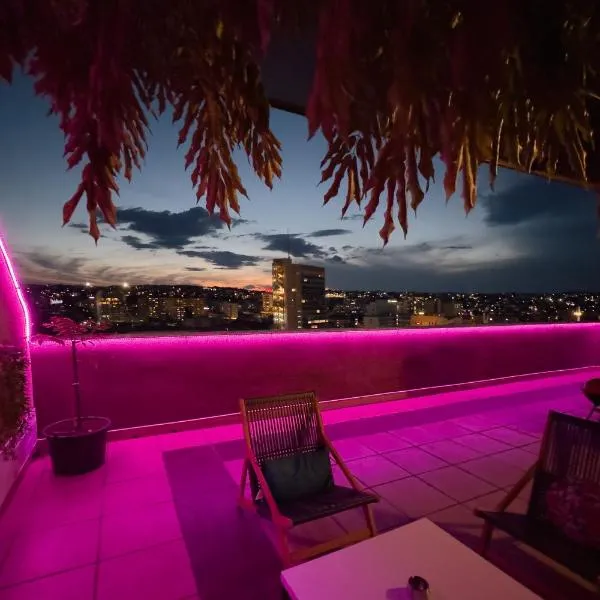Siera's Penthouse Twin, hotel v mestu Pristina