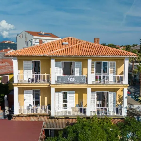 Hostel Casa La Cha, hotel in Novalja