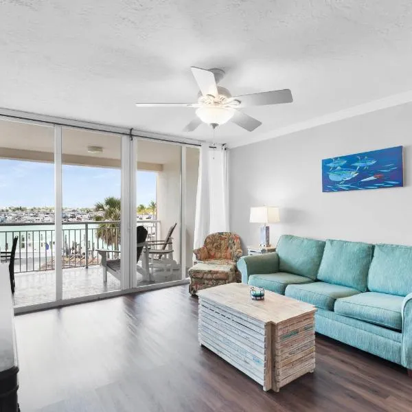 Curacao - Large 2x2 Waterfront Condo Great View Pool & Dock, hotell Key Westis