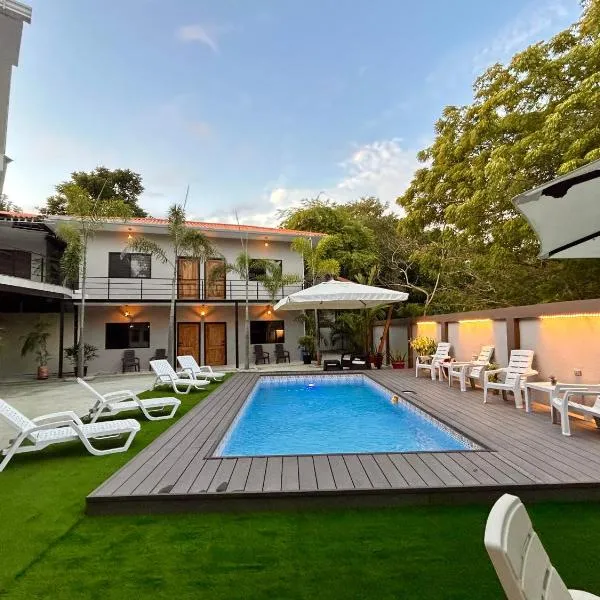 OCEAN DRIVE LODGE, hotel in Montañita