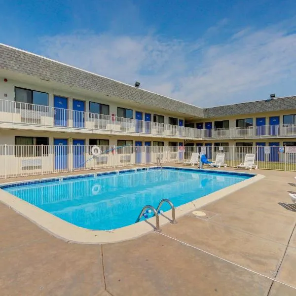 Motel 6-Wichita, KS - AIRPORT, hotel en Wichita