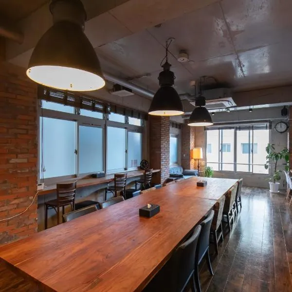 CREWSO Designers house for max 16ppl, hotel i Osaka