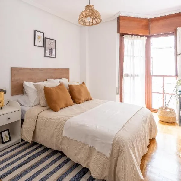 Dúplex Gijón Centro Playa - Garaje gratuito -, hotel en Gijón